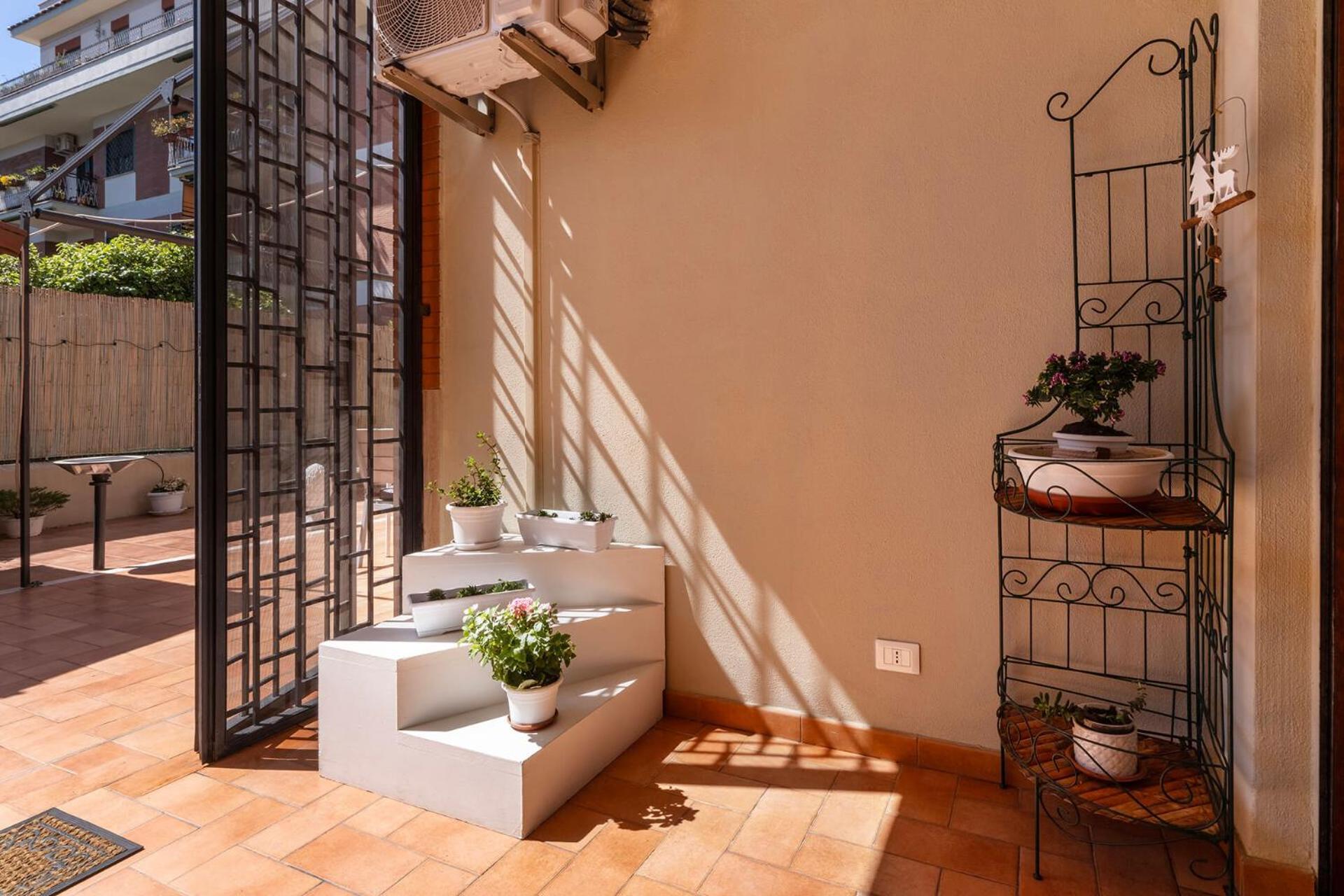 Pictadomus-magenta - Fermata Metroa A 300 Mt Apartment Rom