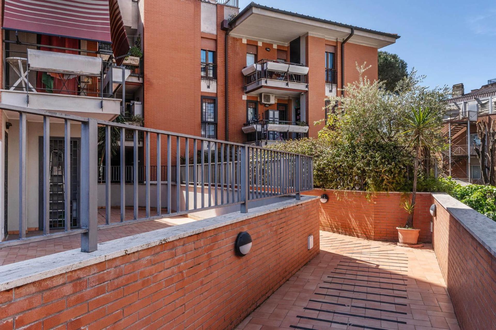 Pictadomus-magenta - Fermata Metroa A 300 Mt Apartment Rom